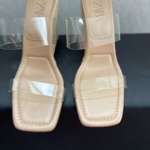 Zara Women's Nude Heeled Sandals